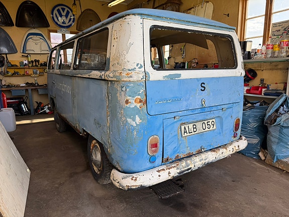 Volkswagen Transporter 12 of 14