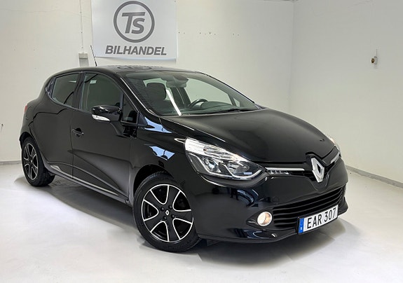 Renault Clio 12 of 12