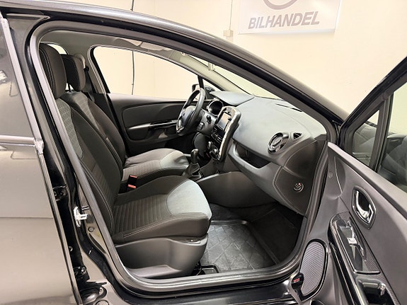 Renault Clio 6 of 12