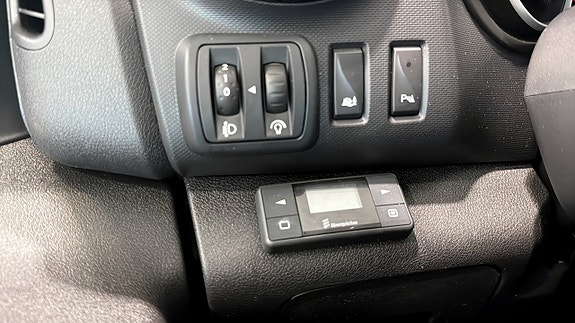 Opel Vivaro 12 of 12