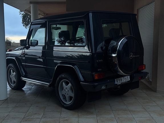 Mercedes-Benz G320 3 of 14