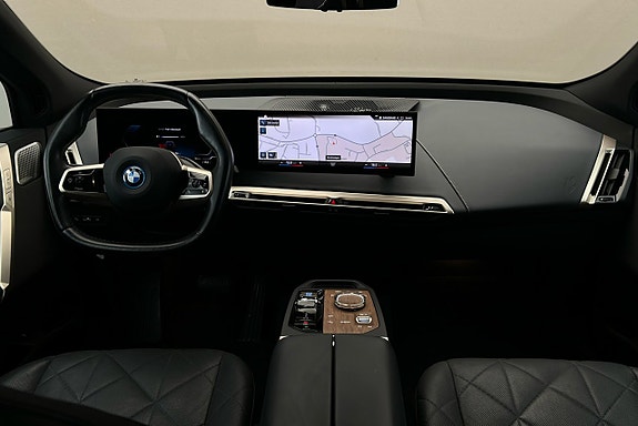 BMW iX 6 of 30