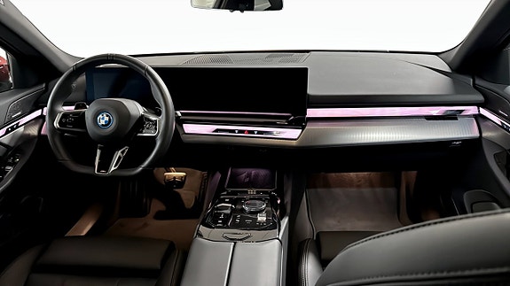 BMW 530e 4 of 12