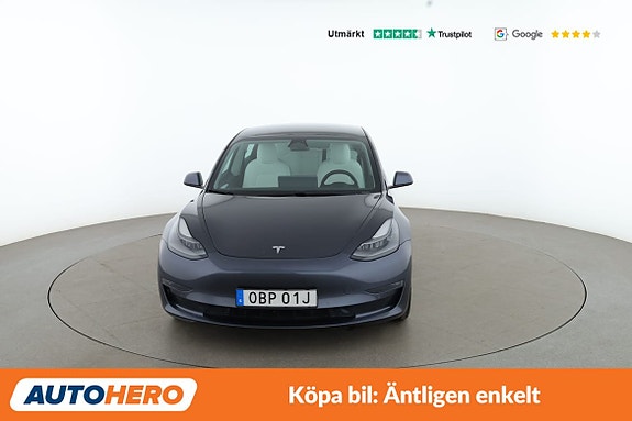 Tesla Model 3 9 of 30