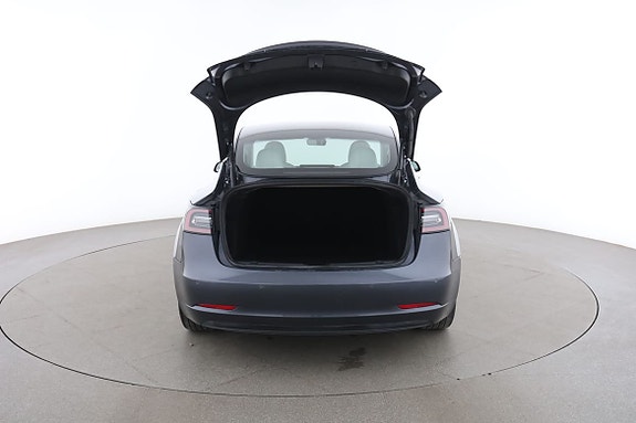 Tesla Model 3 17 of 30