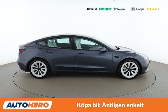 Tesla Model 3 7 of 30