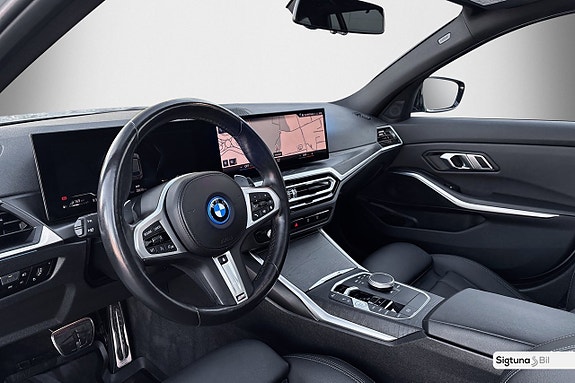 BMW 330e 11 of 30
