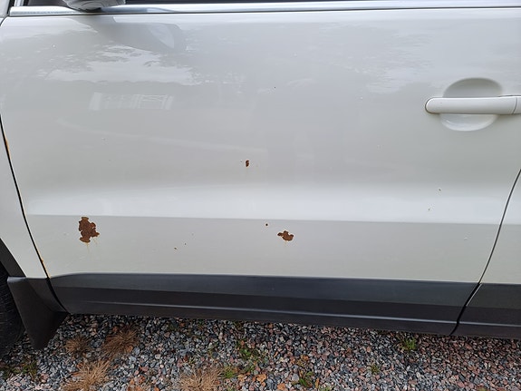 Volkswagen Tiguan 16 of 24