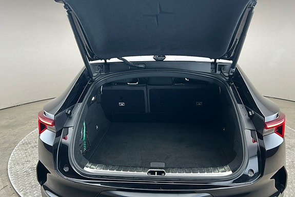 Polestar 4 14 of 30
