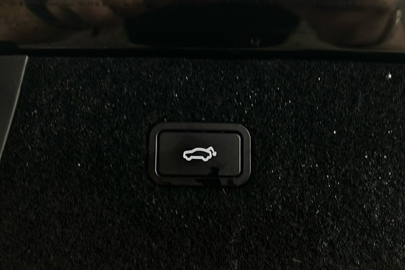 Polestar 4 15 of 30