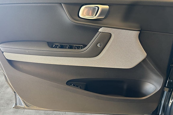 Polestar 2 18 of 30