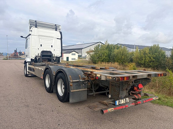 Mercedes-Benz Actros 2853 4 of 12