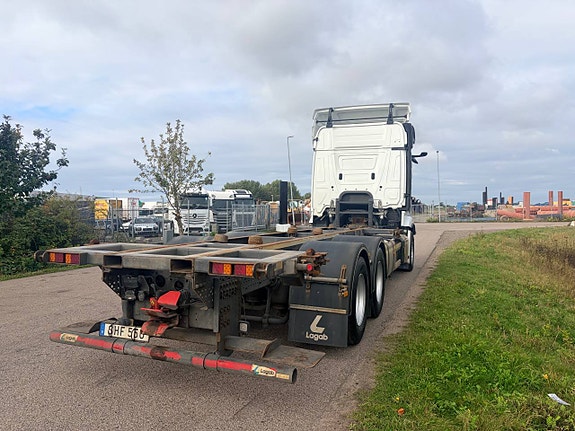 Mercedes-Benz Actros 2853 3 of 12