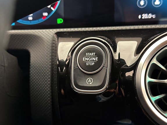 Mercedes-Benz A180 14 of 27