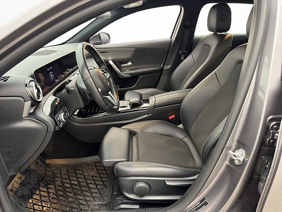 Mercedes-Benz A180 9 of 27