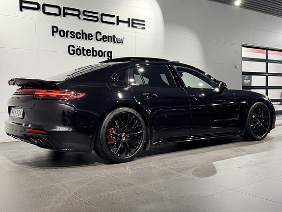 Porsche Panamera GTS 4 of 30