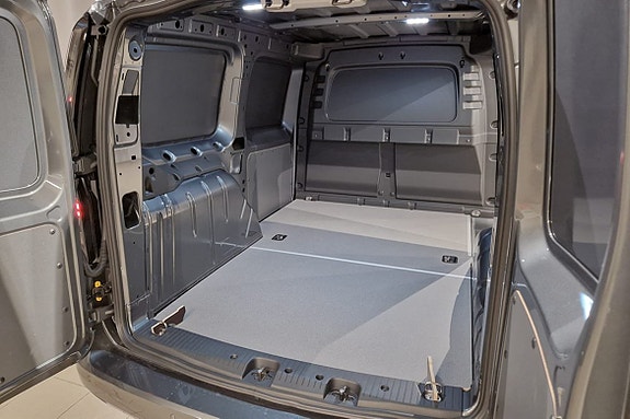 Volkswagen Caddy Maxi 6 of 15