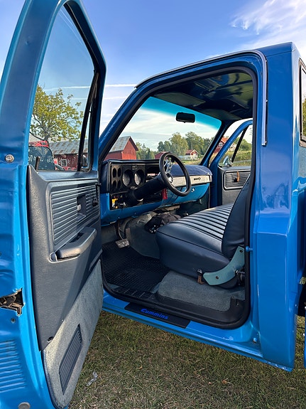 Chevrolet K10 13 of 14