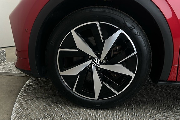 Volkswagen ID.4 GTX 12 of 26