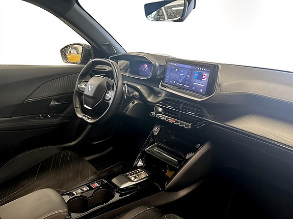 Peugeot 2008 11 of 15
