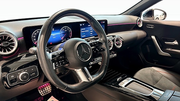 Mercedes-Benz A200 4 of 13