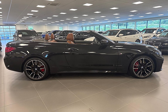 BMW M440i 6 of 26