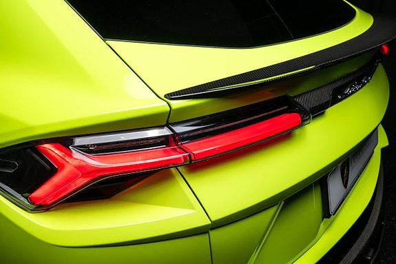Lamborghini Urus 9 of 23
