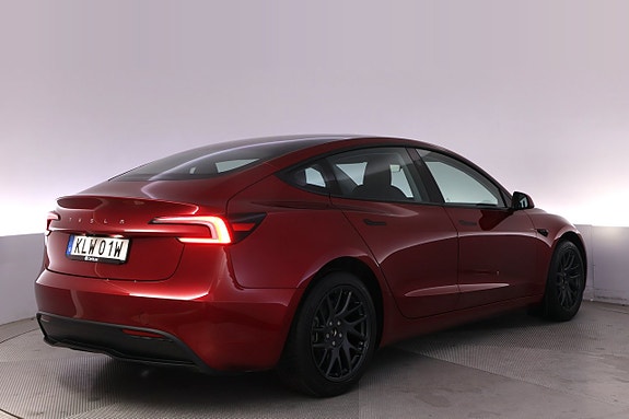 Tesla Model 3 5 of 27