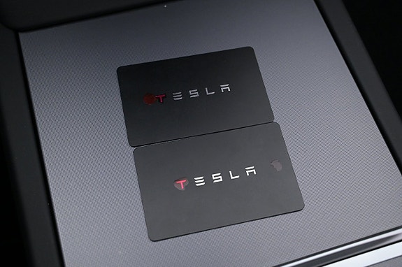 Tesla Model 3 22 of 27