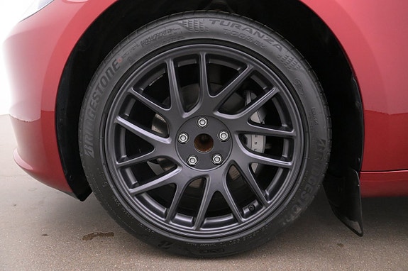 Tesla Model 3 27 of 27