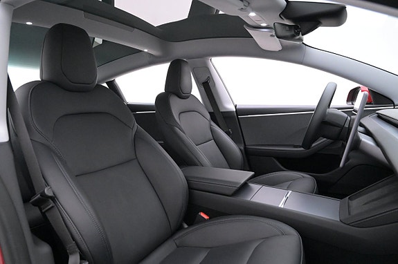 Tesla Model 3 11 of 27