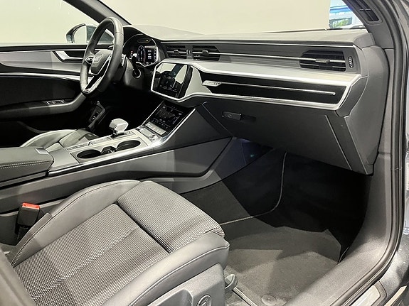 Audi A6 12 of 12