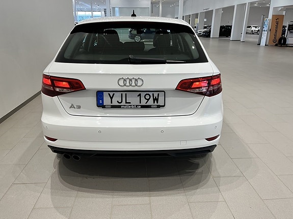 Audi A3 4 of 9