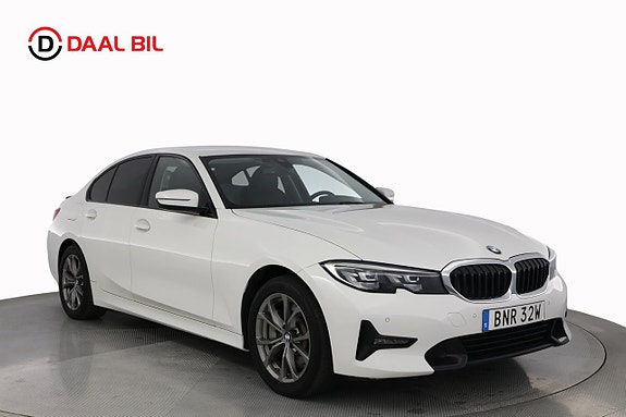 BMW 330e 3 of 27
