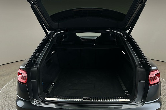 Audi Q8 14 of 30