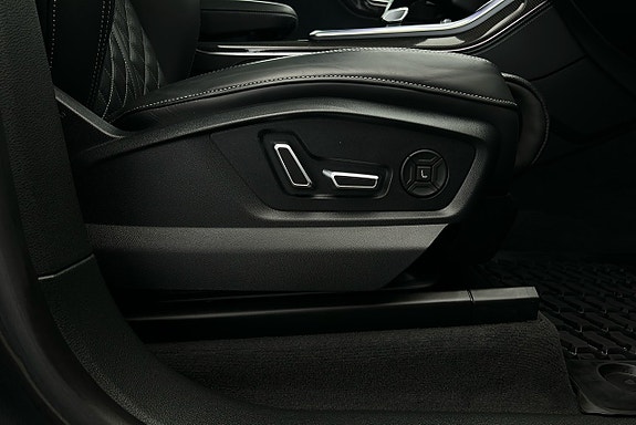 Audi Q8 19 of 30