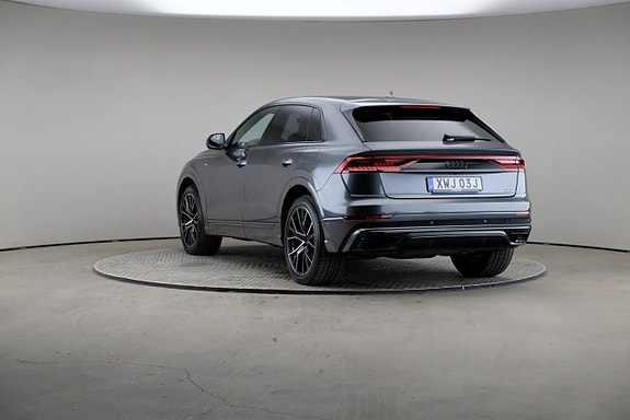 Audi Q8 2 of 30