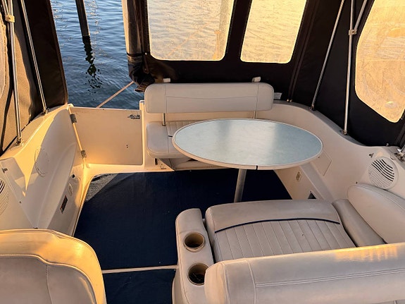 Bayliner 245 Ciera – 2004 | Volvo Penta KAD 32 6 of 12
