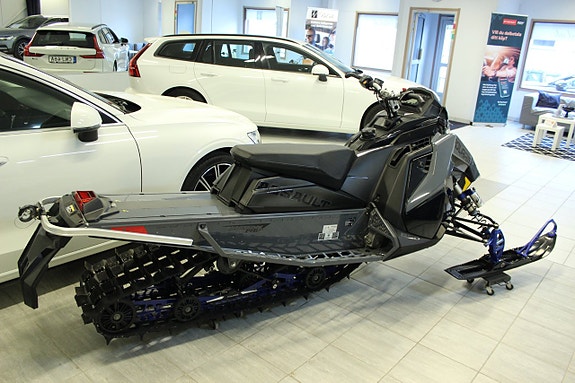 Polaris 850 Switchback Assault 146" Matryx 7 of 8