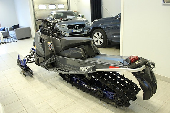 Polaris 850 Switchback Assault 146" Matryx 6 of 8