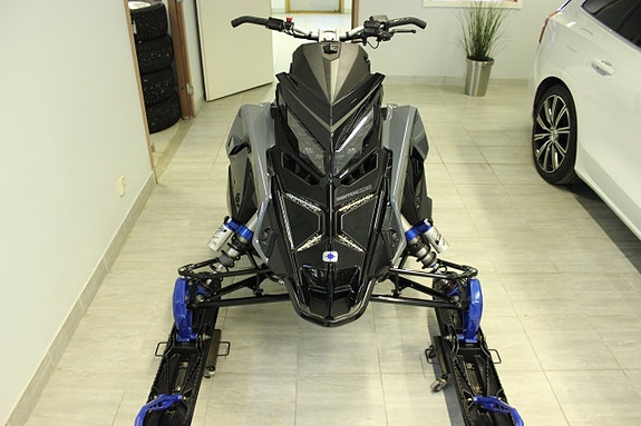 Polaris 850 Switchback Assault 146" Matryx 3 of 8