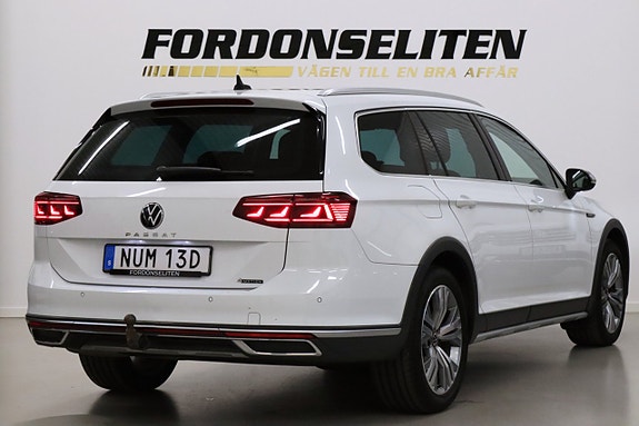Volkswagen Passat Alltrack 7 of 30