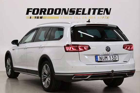 Volkswagen Passat Alltrack 6 of 30