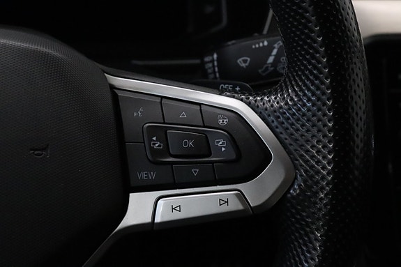 Volkswagen Passat Alltrack 17 of 30