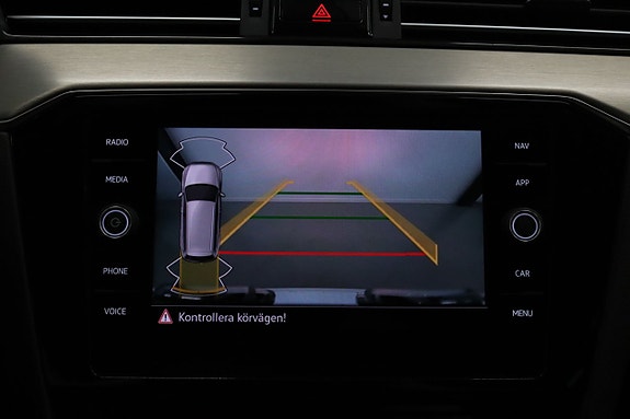 Volkswagen Passat Alltrack 20 of 30