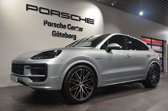 Porsche Cayenne 8 of 21