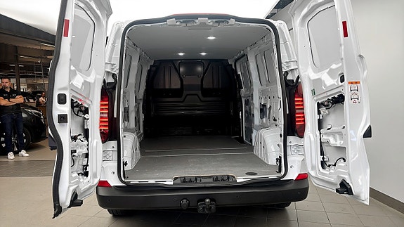 Volkswagen Transporter 11 of 12