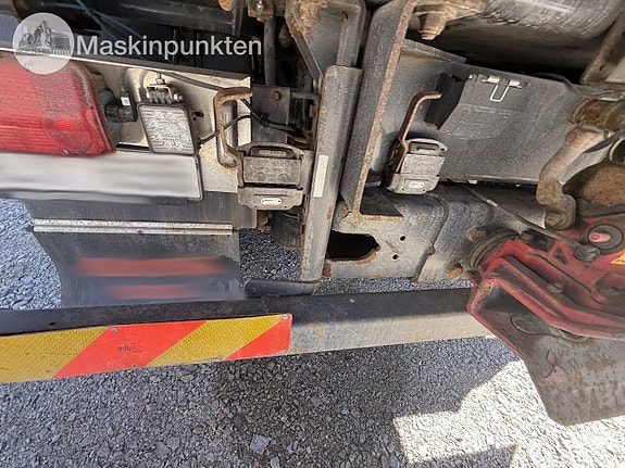 SCANIA P400LB6X2*4HNA Kranväxlare med flak och skopa 21 of 27