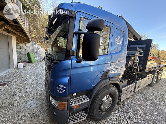 SCANIA P400LB6X2*4HNA Kranväxlare med flak och skopa 8 of 27