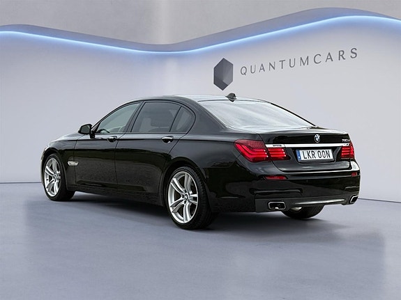 BMW 750Li 3 of 25